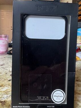 Tumi Black MagSafe-Compatible Phone Case IPhone 17 Pro Max